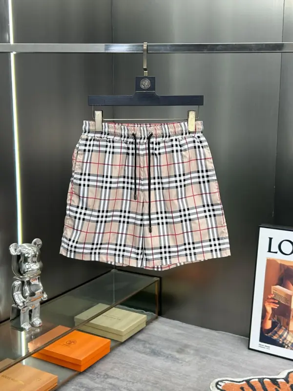 Top Quality Check Replica Burberry Beach Shorts for Men