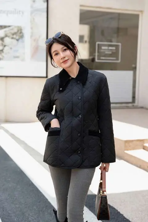 High Quality Replica Burberry Jackets&Hoodies For Women 