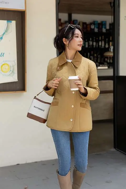 High Quality Replica Burberry Jackets&Hoodies For Women 