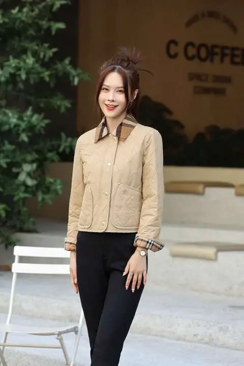 High Quality Replica Burberry Jackets&Hoodies For Women 