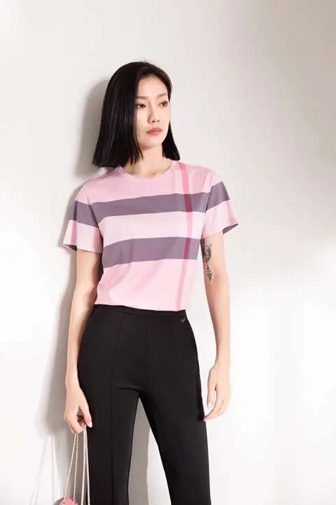 High Quality Replica Burberry T-Shirts For Women