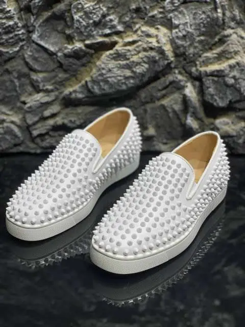 Replica High Quality Christian Louboutin Shoes for Women