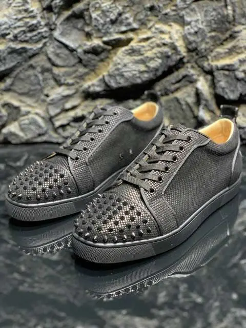 Replica High Quality Christian Louboutin Shoes for Women