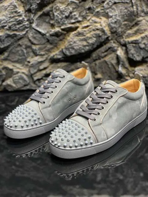 Replica High Quality Christian Louboutin Shoes for Women