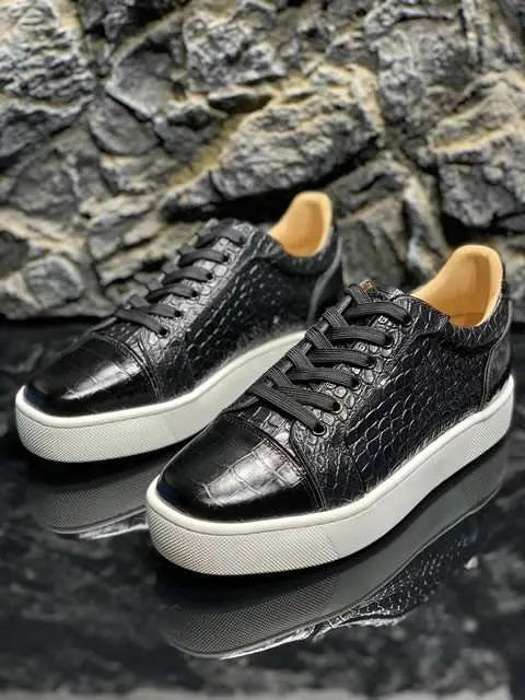 Replica High Quality Christian Louboutin Shoes for Women