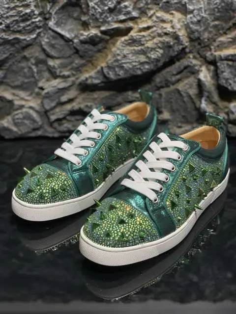 Replica High Quality Christian Louboutin Shoes for Women