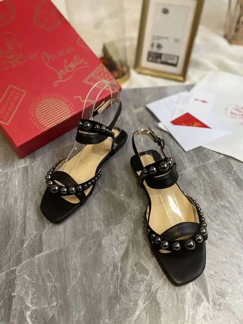 Replica High Quality Christian Louboutin Shoes for Women