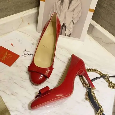 Replica High Quality Christian Louboutin Shoes for Women
