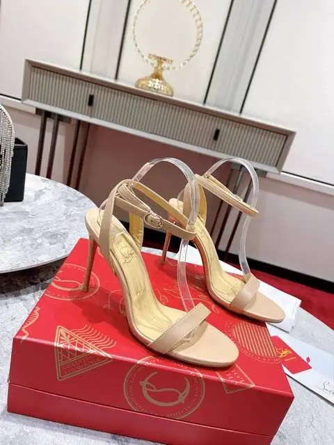 Replica High Quality Christian Louboutin Shoes for Women