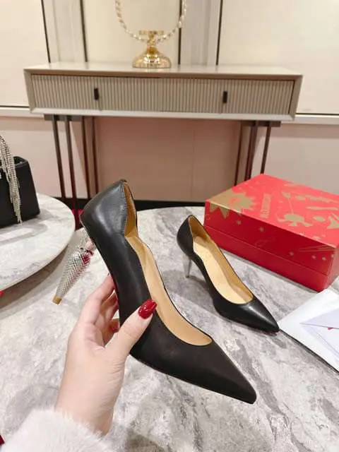 Replica High Quality Christian Louboutin Shoes for Women