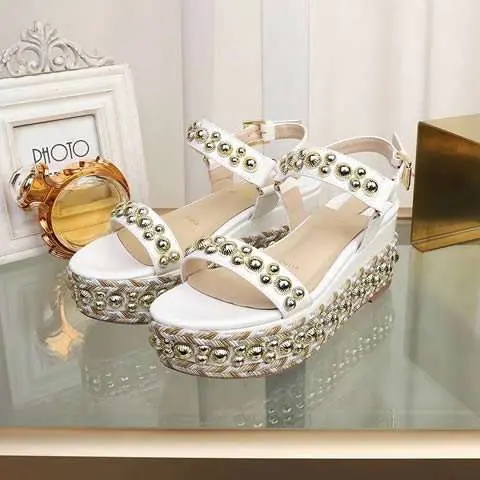 High Quality Replica Christian Louboutin sandal for Women