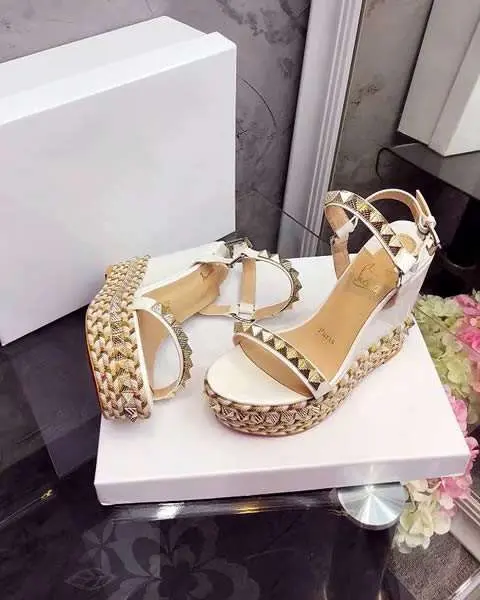 High Quality Replica Christian Louboutin sandal for Women