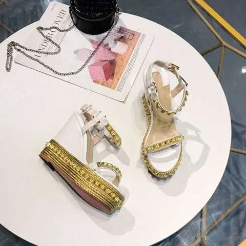 High Quality Replica Christian Louboutin sandal for Women