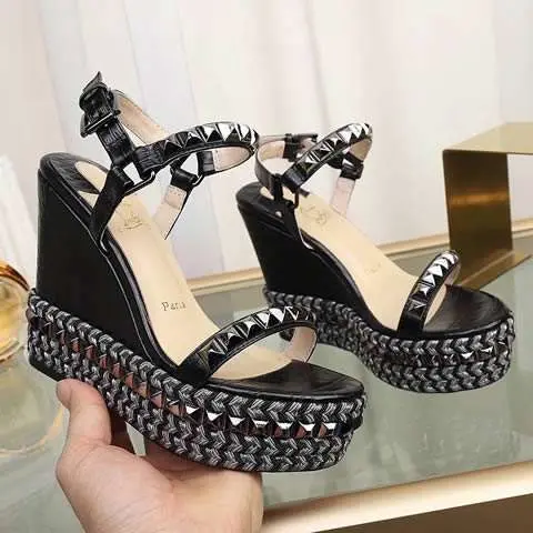 High Quality Replica Christian Louboutin sandal for Women