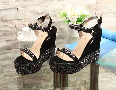 High Quality Replica Christian Louboutin sandal for Women