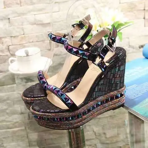 High Quality Replica Christian Louboutin sandal for Women