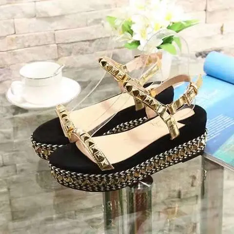 High Quality Replica Christian Louboutin sandal for Women