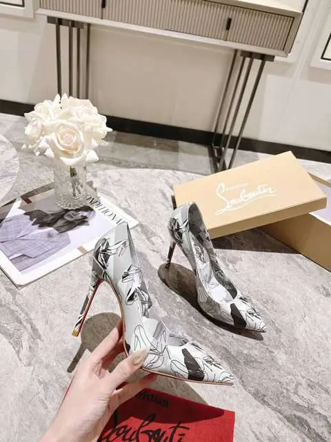 High Quality Replica Christian Louboutin Shoes for Women