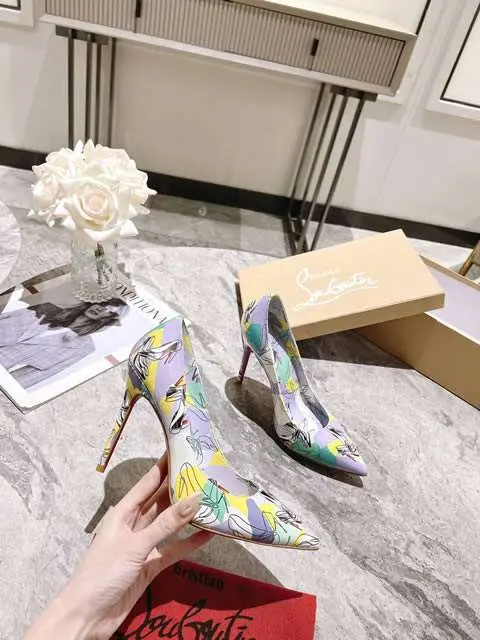 High Quality Replica Christian Louboutin Shoes for Women
