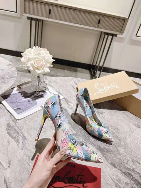High Quality Replica Christian Louboutin Shoes for Women