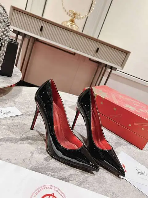 High Quality Replica Christian Louboutin Shoes for Women