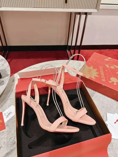 High Quality Replica Christian Louboutin Shoes for Women