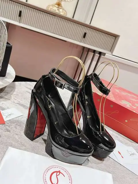 High Quality Replica Christian Louboutin Shoes for Women