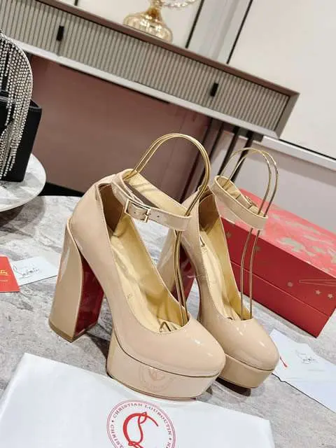 High Quality Replica Christian Louboutin Shoes for Women