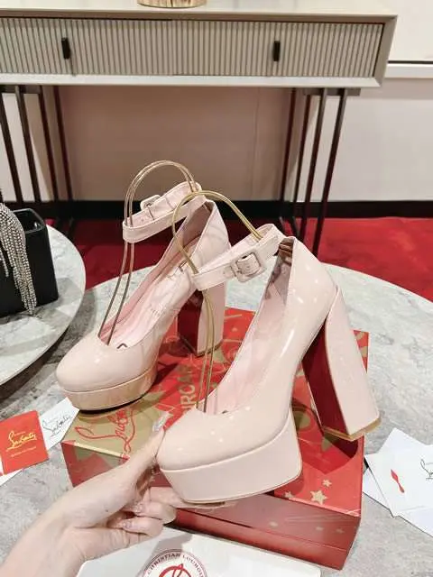 High Quality Replica Christian Louboutin Shoes for Women