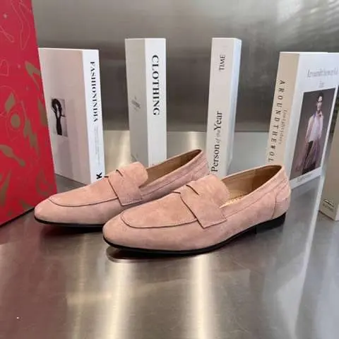 High Quality Replica Christian Louboutin leather shoes for Women