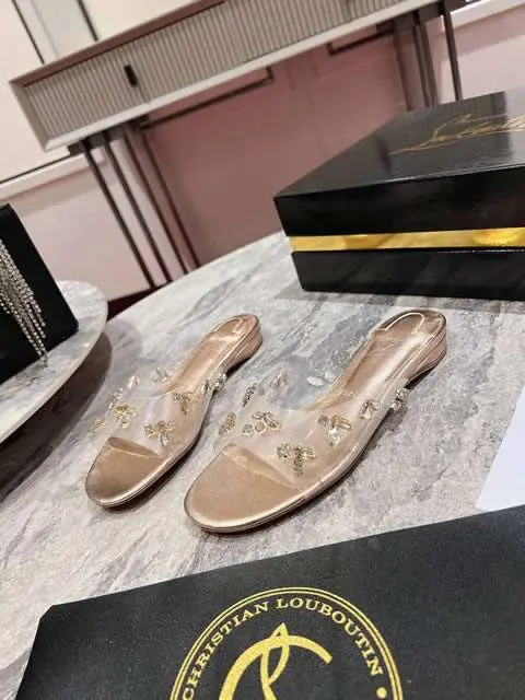 High Quality Replica Christian Louboutin shoes for Women