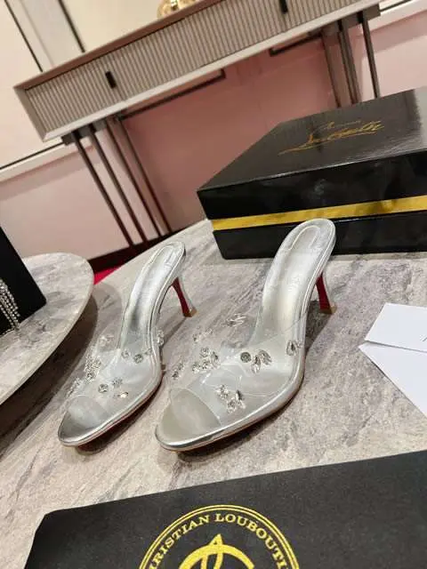 High Quality Replica Christian Louboutin shoes for Women