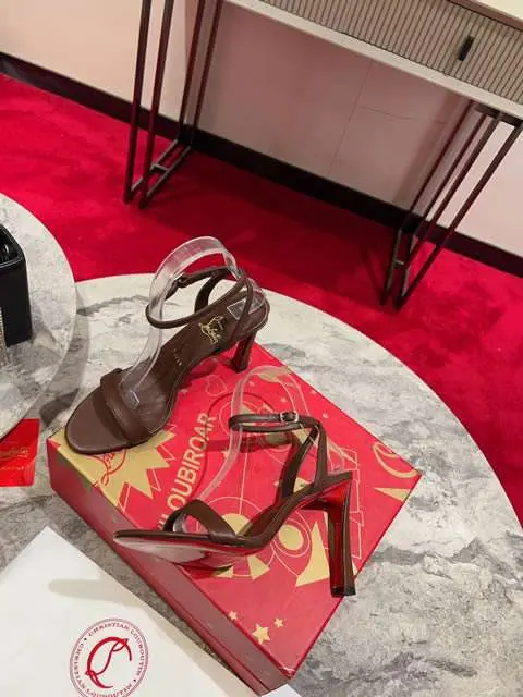 High Quality Replica Christian Louboutin shoes for Women