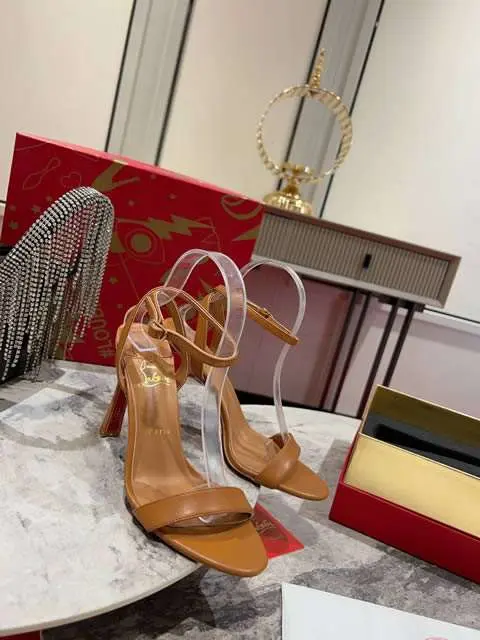 High Quality Replica Christian Louboutin shoes for Women