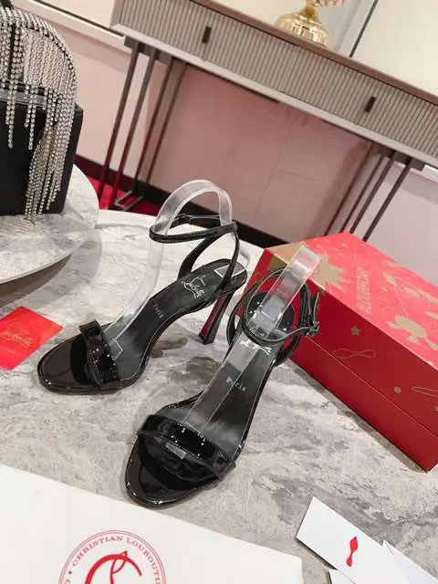 High Quality Replica Christian Louboutin shoes for Women