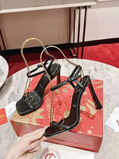 High Quality Replica Christian Louboutin shoes for Women