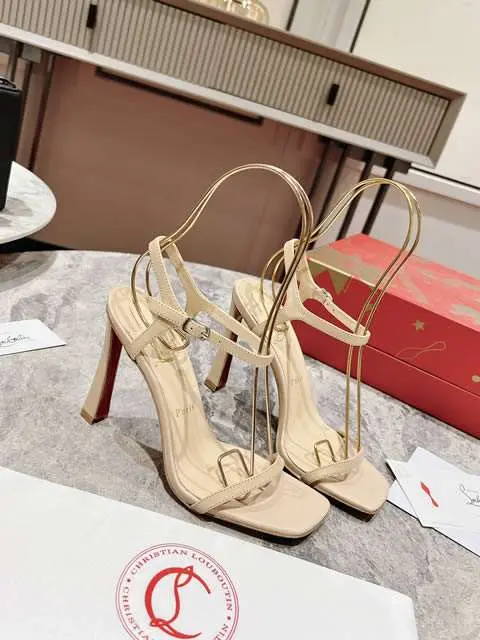 High Quality Replica Christian Louboutin shoes for Women