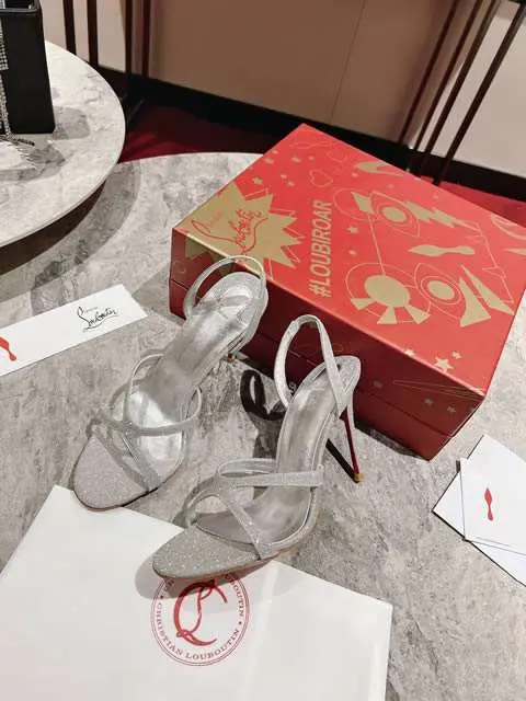 High Quality Replica Christian Louboutin shoes for Women