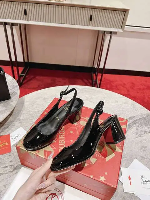 High Quality Replica Christian Louboutin shoes for Women
