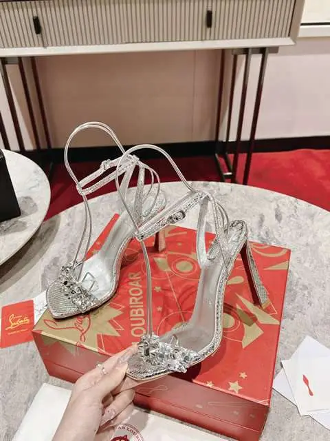 High Quality Replica Christian Louboutin shoes for Women