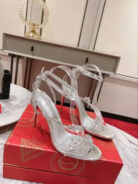 High Quality Replica Christian Louboutin shoes for Women