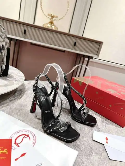 High Quality Replica Christian Louboutin shoes for Women