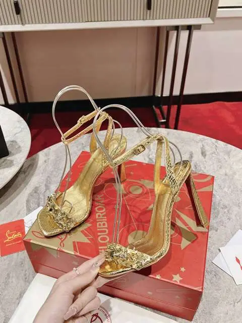 High Quality Replica Christian Louboutin shoes for Women