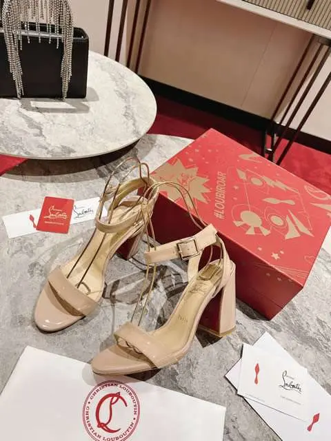 High Quality Replica Christian Louboutin shoes for Women