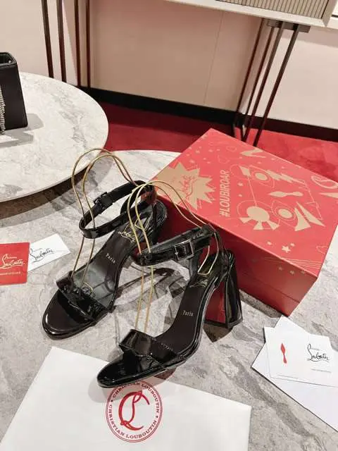 High Quality Replica Christian Louboutin shoes for Women