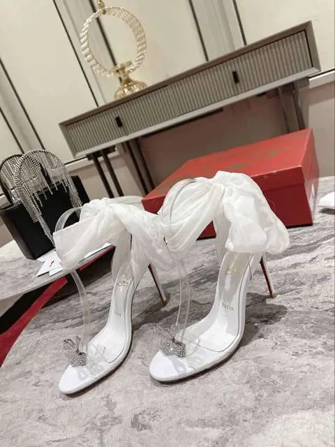 High Quality Replica Christian Louboutin shoes for Women