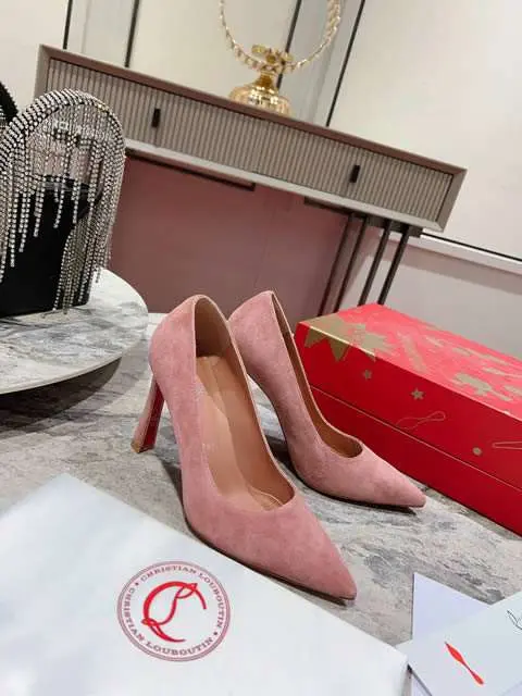High Quality Replica Christian Louboutin shoes for Women