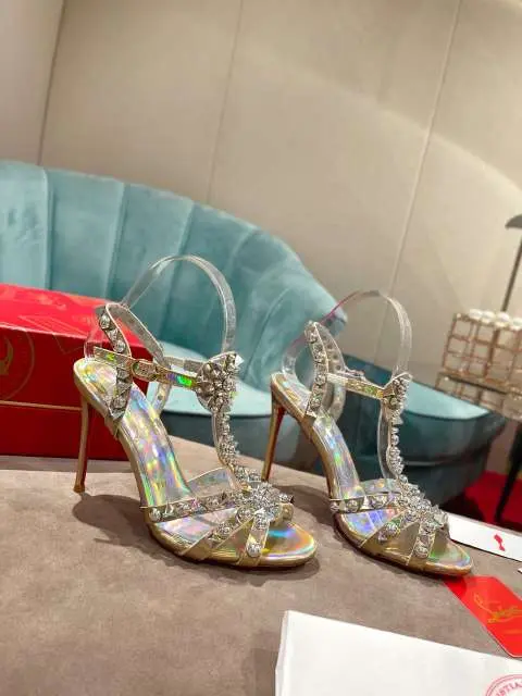 High Quality Replica Christian Louboutin shoes for Women