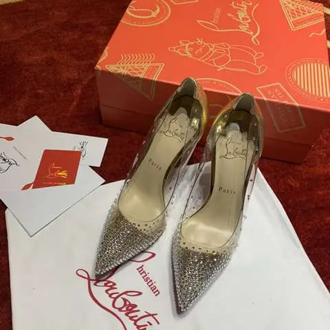 High Quality Replica Christian Louboutin shoes for Women