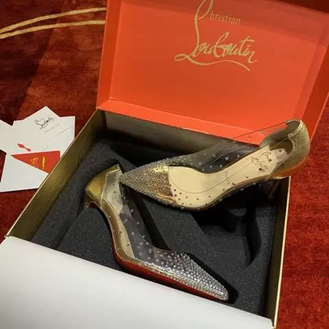 High Quality Replica Christian Louboutin shoes for Women